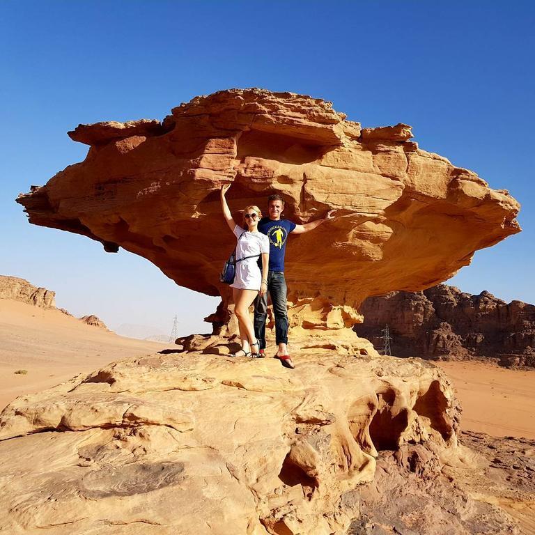 Wadi Rum Light Camp ภายนอก รูปภาพ